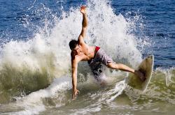 开云体育在线-托尼的抉择，一场未发生的战争与一个被拯救的未来