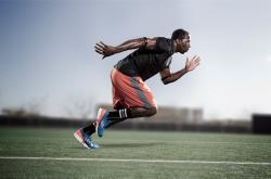 开云体育APP下载-特奥·埃尔南德斯，法国攻防转换的核心引擎，助高卢雄鸡力克挪威