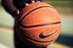 开云体育入口-当莱比锡红牛击溃巴西，阿尔瓦雷斯如何用东决式接管定义足球新维度