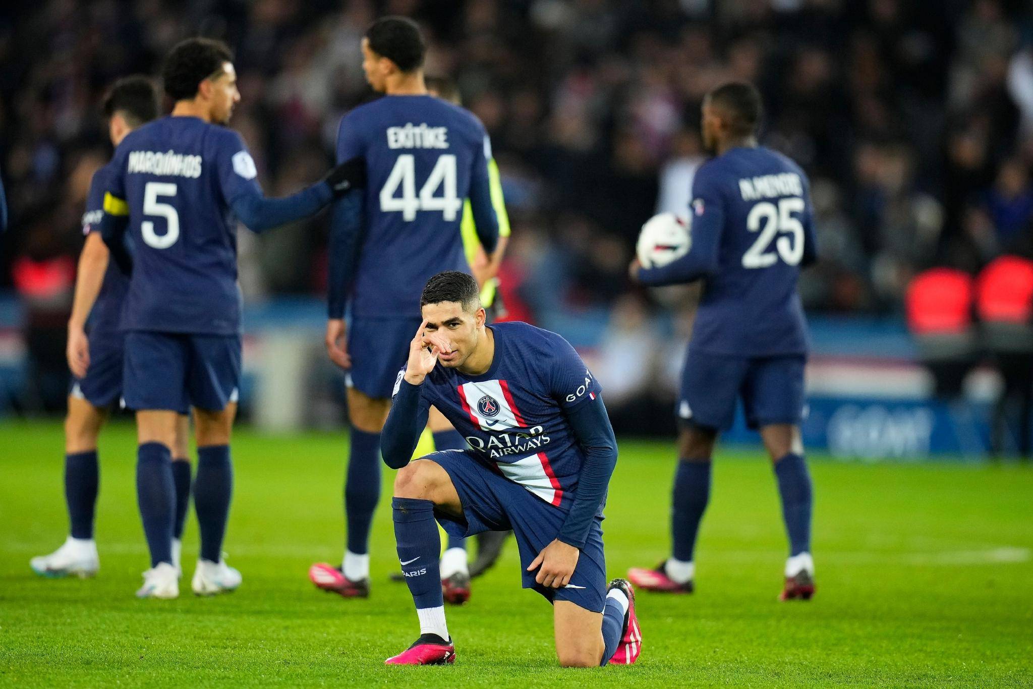 包含巴黎圣日耳曼遭遇惨败,联赛霸主岌岌可危的词条 包含巴黎圣日耳曼遭遇惨败,联赛霸主岌岌可危的词条