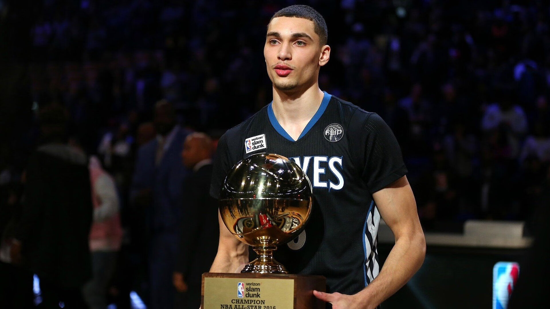 当紫禁城遇见好莱坞，北京队逆袭湖人，东契奇关键制胜改写篮球叙事