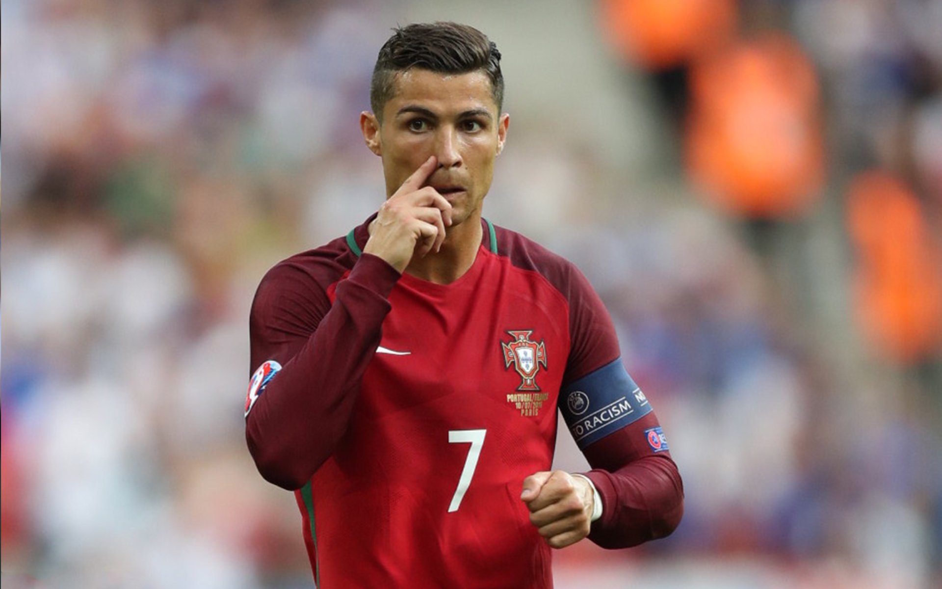 瑞士铁骑冲垮永恒之城，德甲争冠悬念再起风云