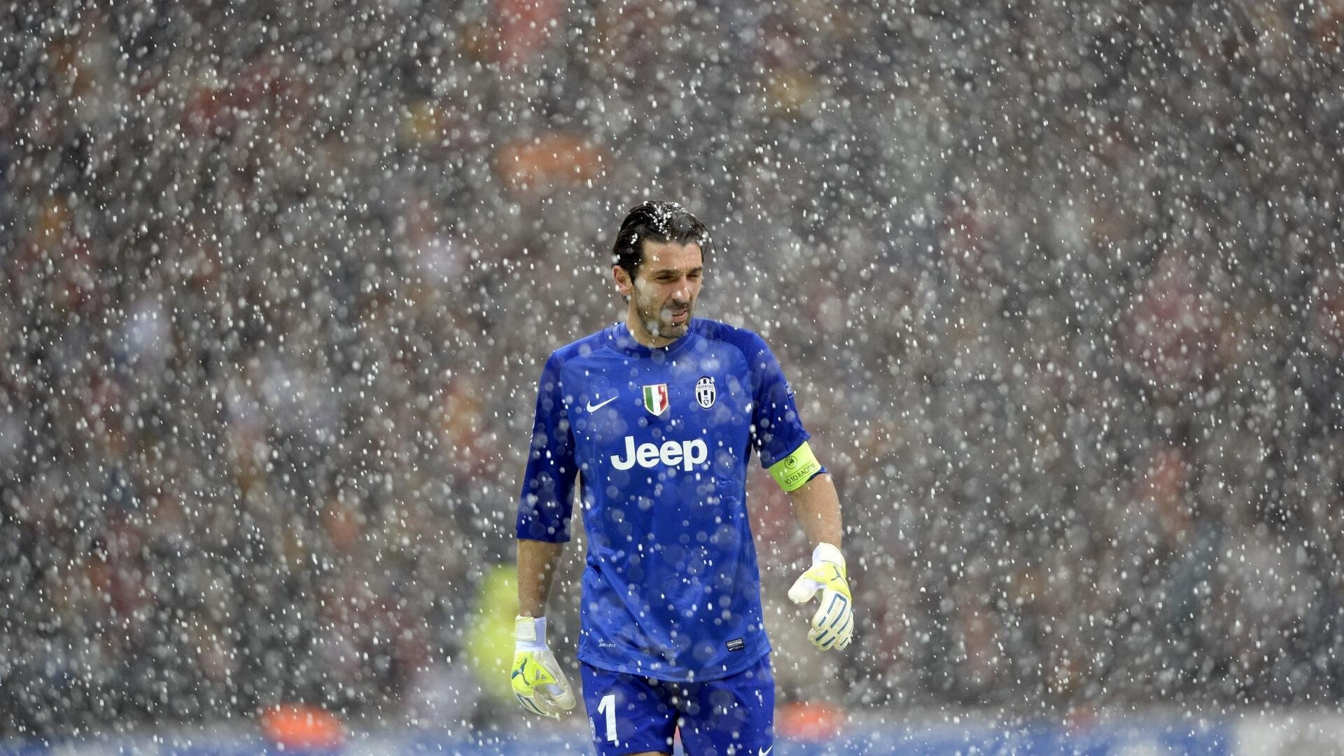 F1新赛季揭幕战焦点战，加拿大爆冷比利亚雷亚尔，赛道与绿茵的跨界启示