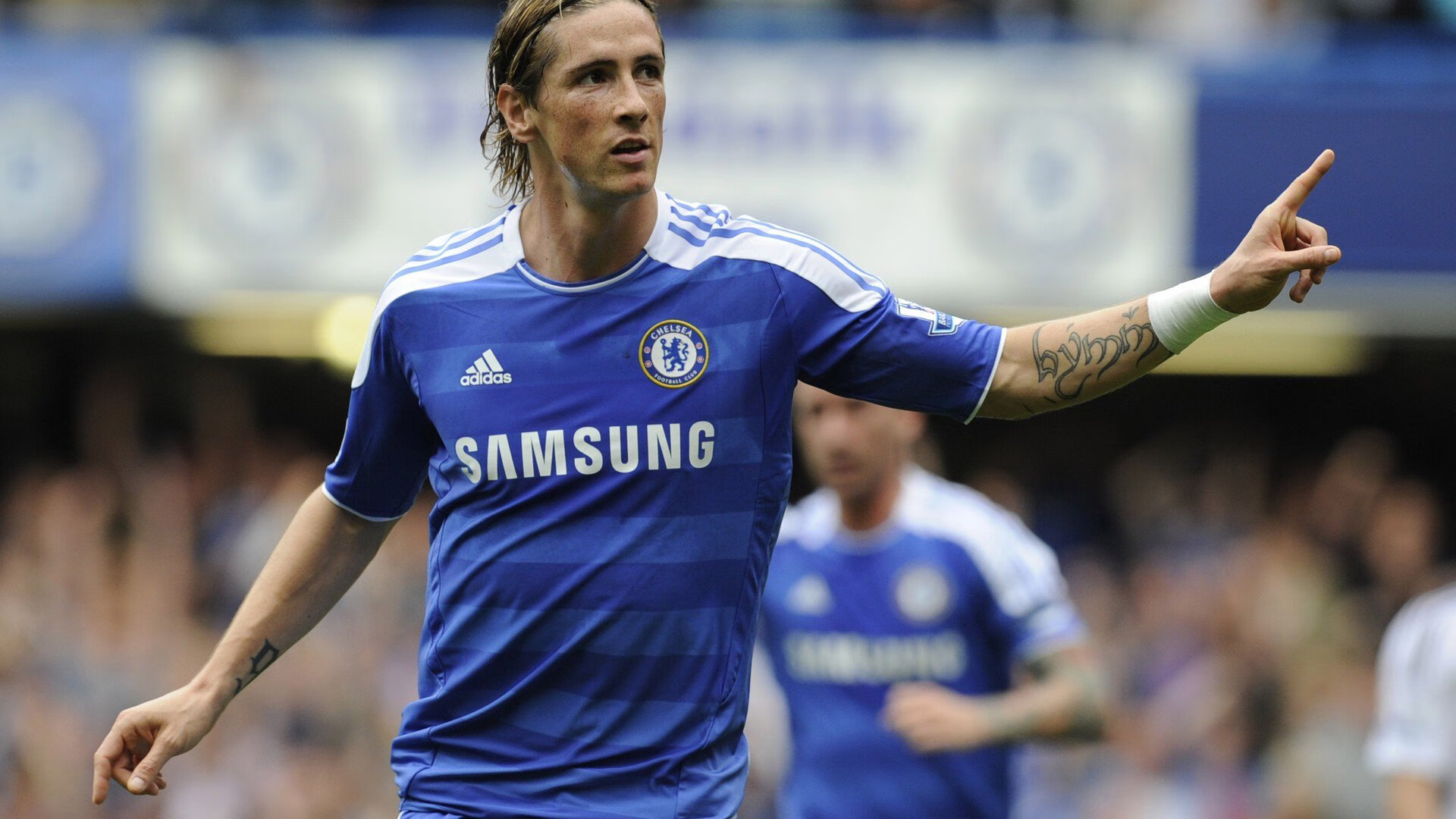 爱德华兹独舞美加墨之夜,一手掌控比赛走势的王者叙事